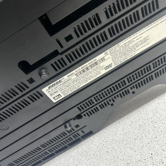 Bose AV18 Lifestyle 18 Media Center CD/DVD/MP3 Player w/ AC Adapter - Picture 5 of 5